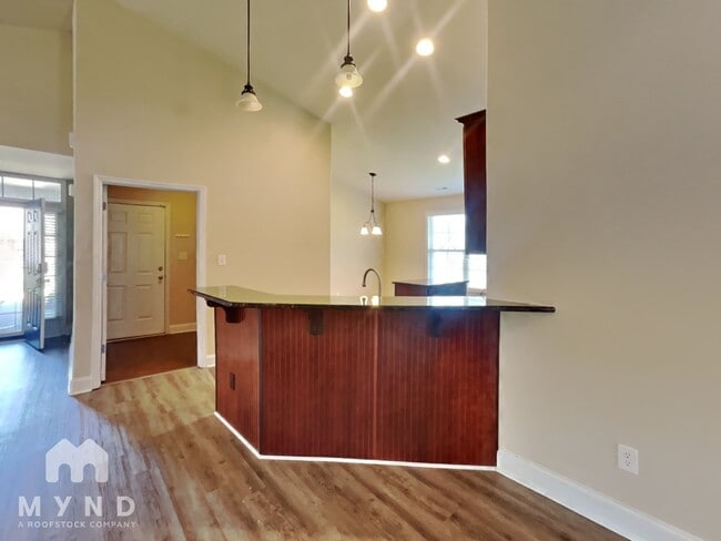 Building Photo - 601 Summer Cove Cir NW