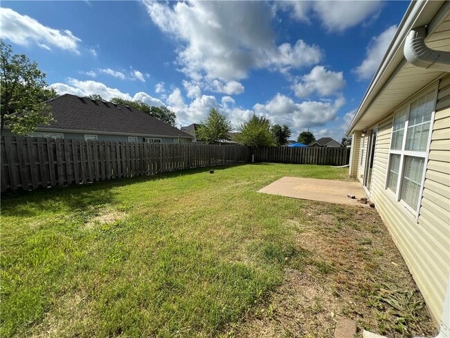 Building Photo - 1705 N Valor