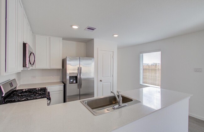 Building Photo - 17925 Valle Cupa Ln
