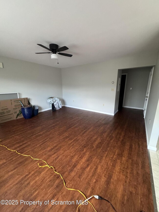 Building Photo - 130-130 Mortimer St