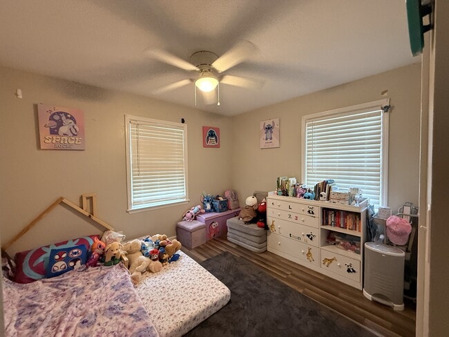 Building Photo - 507 Birchwood Ct