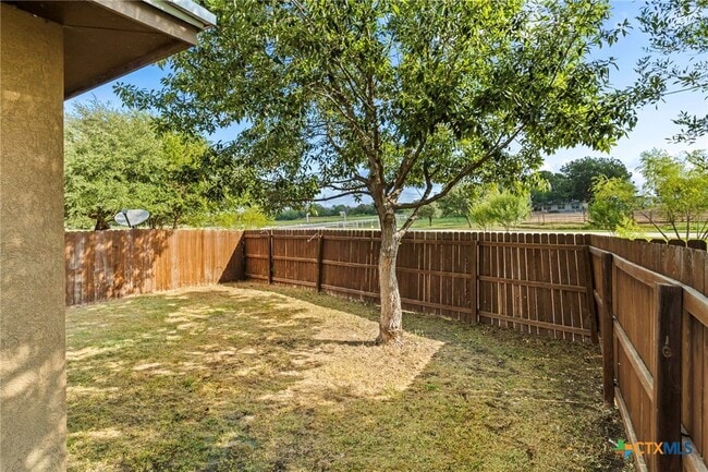 Building Photo - 1009 Tripp Ln