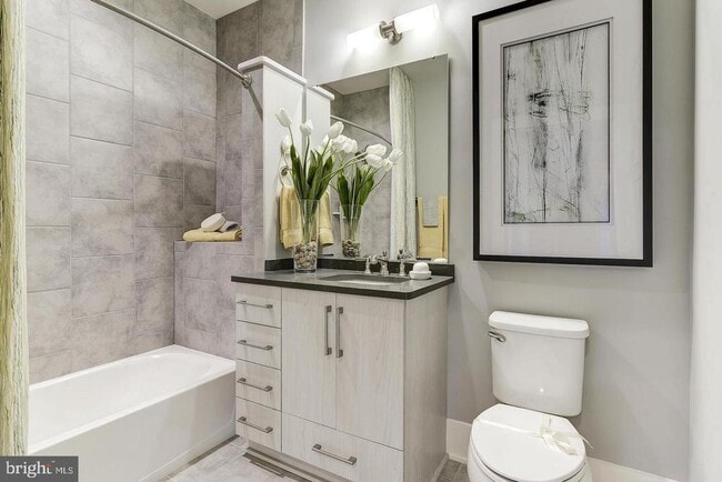 Building Photo - 5318 Merriam St