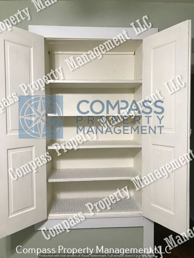 Building Photo - $1,295 - 3 Bed, 1 Bath Apartment - Paradise