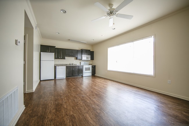 Building Photo - Haven on Hackberry II