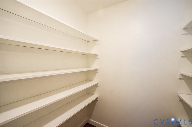 Building Photo - 13921 Whitechapel Rd