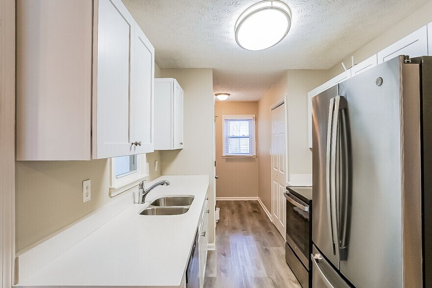 Building Photo - 3721 Winding Trail Ct