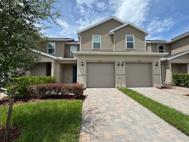 Building Photo - Brand New Townhouse