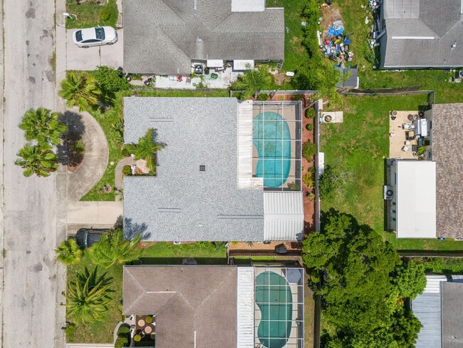 Building Photo - 7240 Westwind Dr