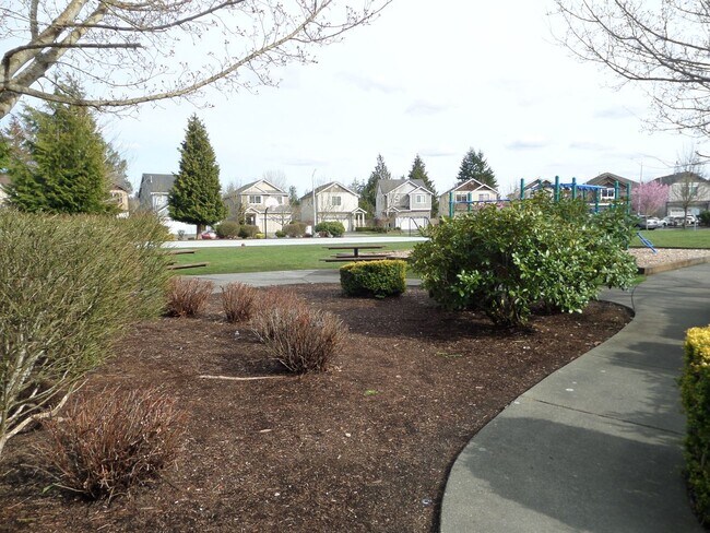 Building Photo - Gorgeous 3 Bedroom Home in Fantastic Bothell Location!