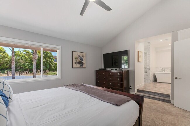 Building Photo - 7446 Trigo Ln