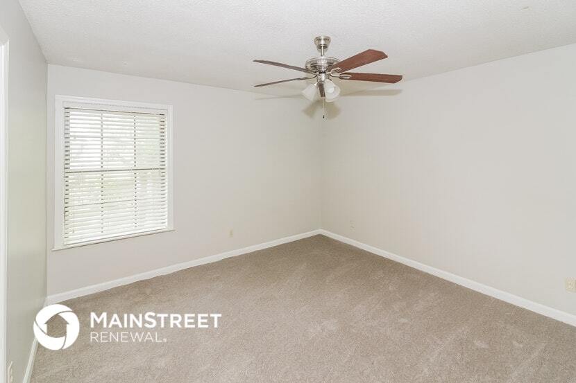 Building Photo - 6986 Oakland Chase