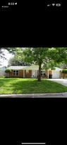 Building Photo - 1312 E Brooks St