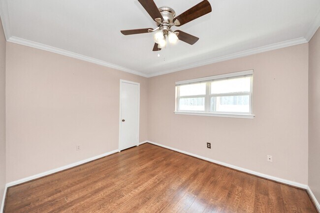 Building Photo - 14115 Wickersham Ln