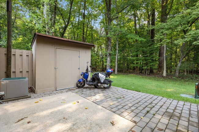 Building Photo - 1148 Willow Green Dr