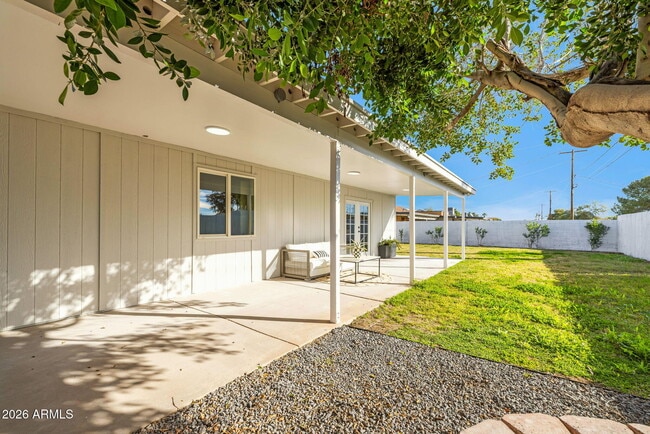 Building Photo - 7415 E Holly St