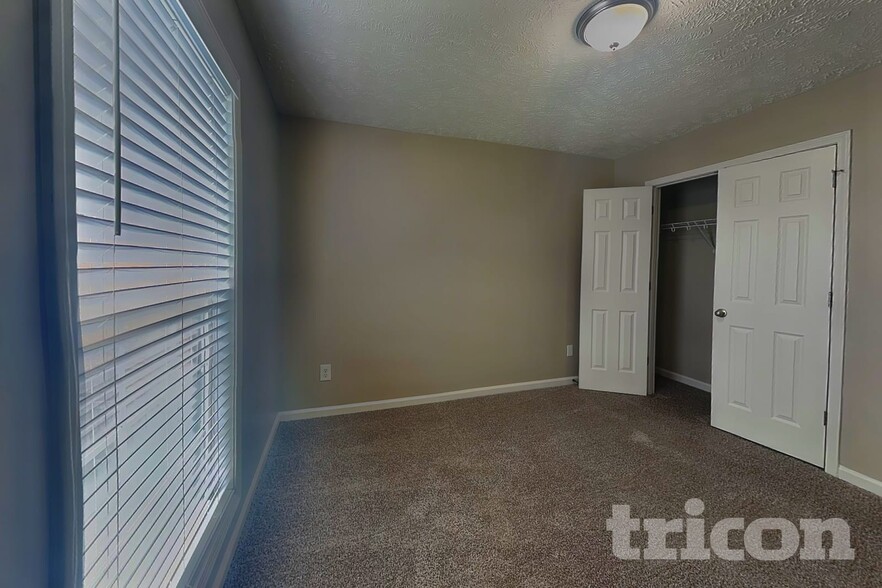 Building Photo - 3479 Melrose Dr