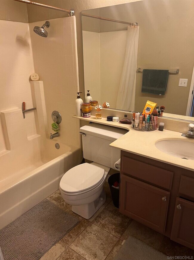 Building Photo - 7265 Calabria Ct