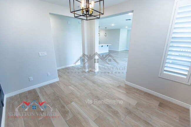 Building Photo - 5100 E Rancho Paloma Dr