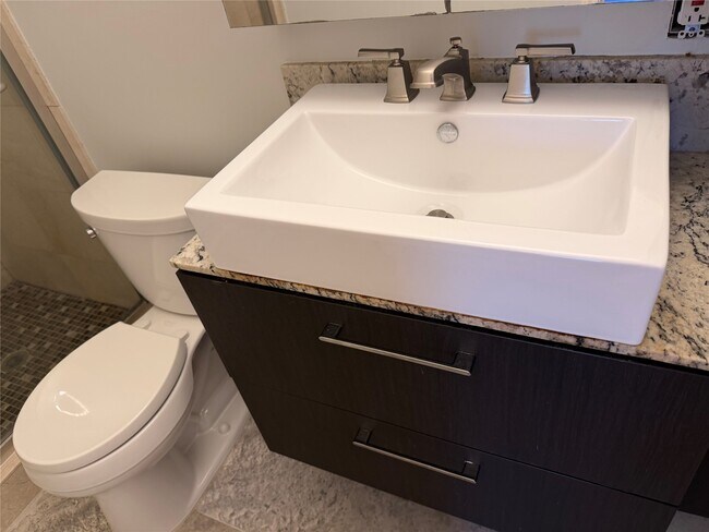 Building Photo - 10328 Longmont Dr