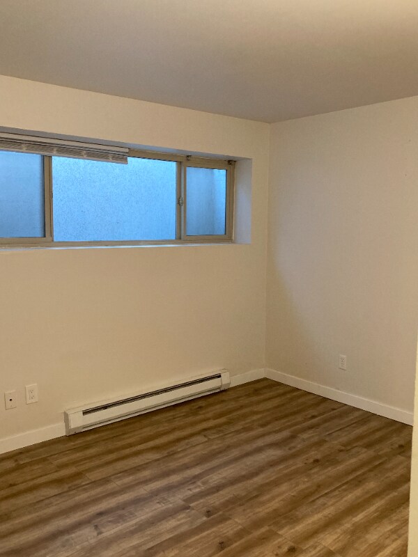 Building Photo - 2415 8th Ave N