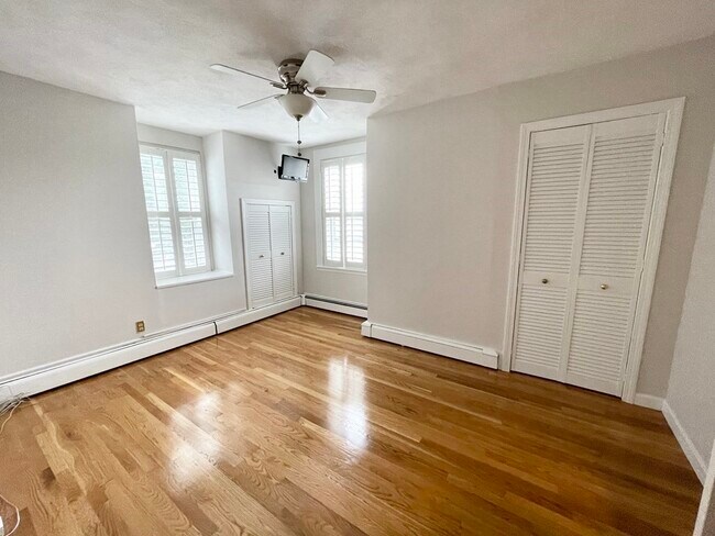 Building Photo - 130 Boston St