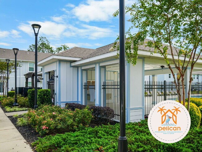 Building Photo - Peaceful Townhome