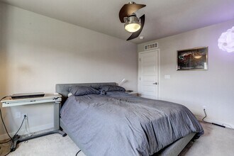 Building Photo - Two Bedroom, Two and a half bath! With Garage, Courtyard View, Stainless Appliances, Great Locati...