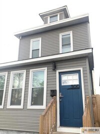 Building Photo - 300 D'Arcy Ave