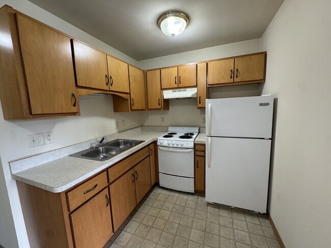 Building Photo - Beautiful 1BD/1B Apartment in Marseilles!