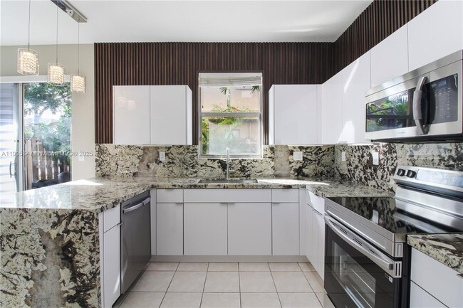 Building Photo - 12844 SW 133rd Terrace