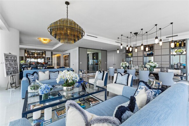 Building Photo - 17901 Collins Ave