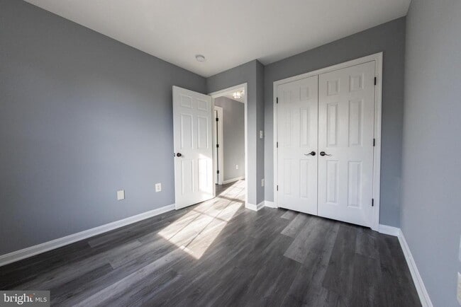 Building Photo - 7685 Duneiden Ln