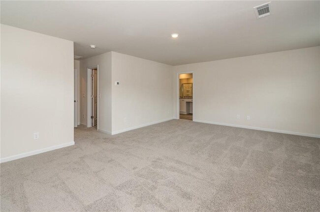 Building Photo - 605 Mackenzie Cv