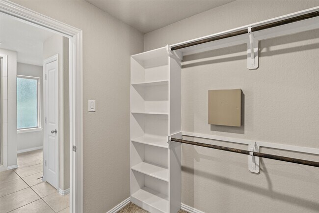 Building Photo - 134 Moon Dance Ct