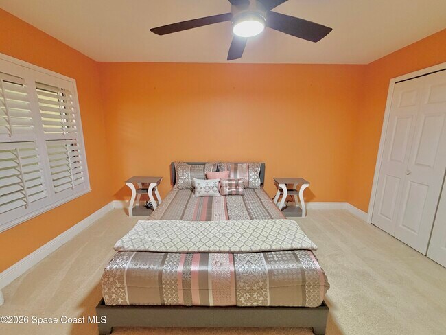 Building Photo - 551 Casa Bella Dr