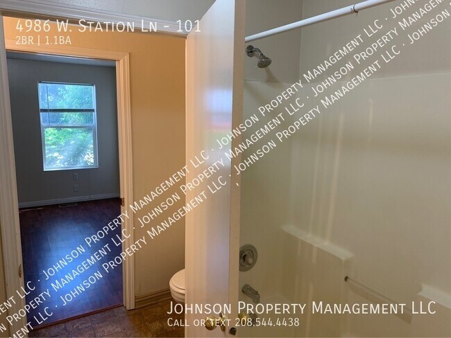Building Photo - 4986 W Station Ln