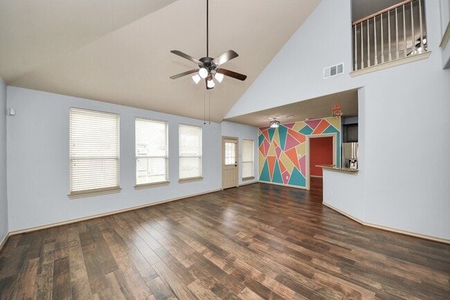 Building Photo - 2406 Aura Ct