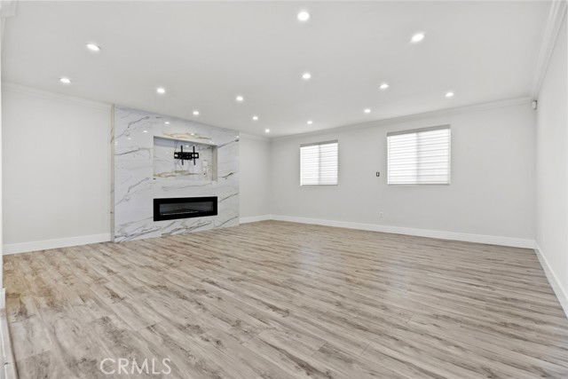 Building Photo - 7911 Fulton Ave