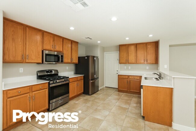 Building Photo - 413 Big Cliff Ave