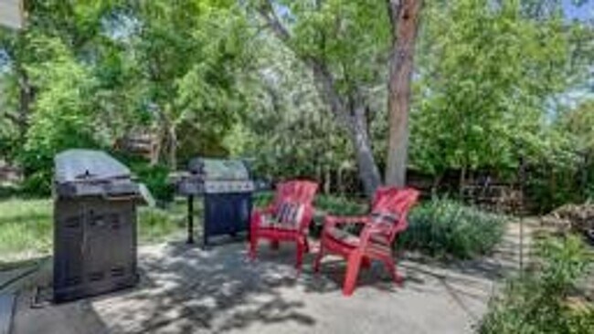 Building Photo - PRE-LEASE 4 BED 2 BATH – Updated Brick Home Near CU & Boulder Creek Path | Available August 2026