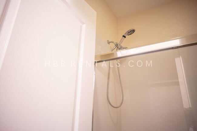 Building Photo - Questa Village - Mountain House- Spacious ...