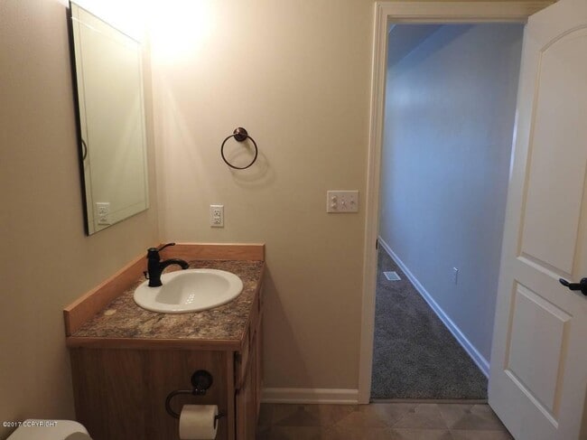 Building Photo - 780 S Pk Pl