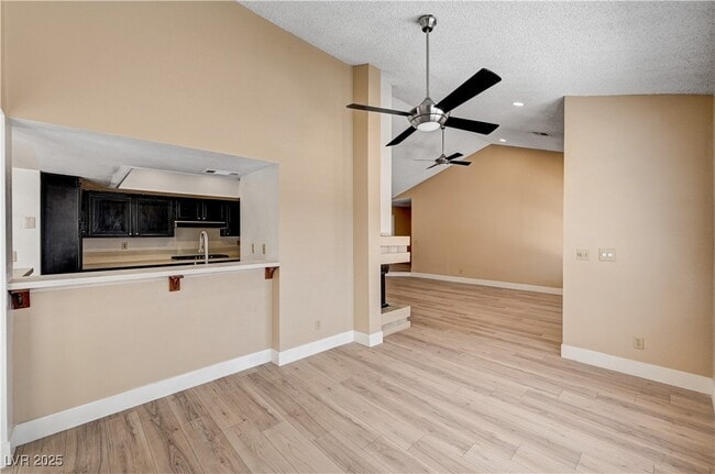 Building Photo - 618 Cervantes Dr