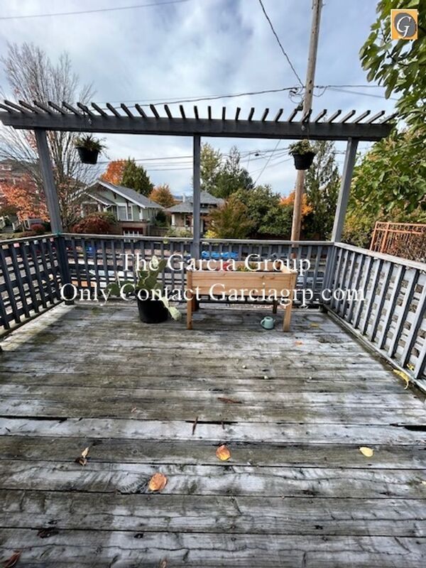 Building Photo - 3326 SE 28th Pl