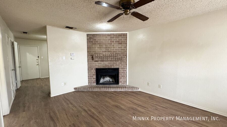 Building Photo - 5804 6th St