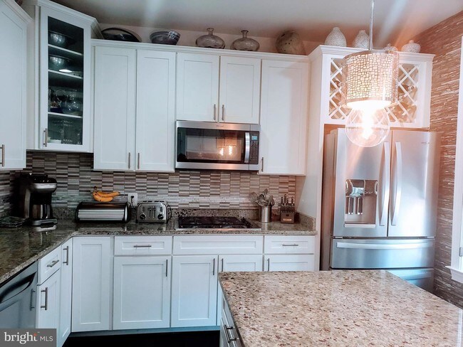 Building Photo - 22 Maxwell Square