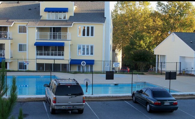 Pool view from front balcony - 1209 Northlake Dr