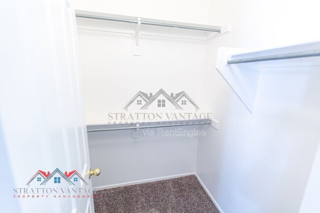 Building Photo - 2701 W Jasper Ave