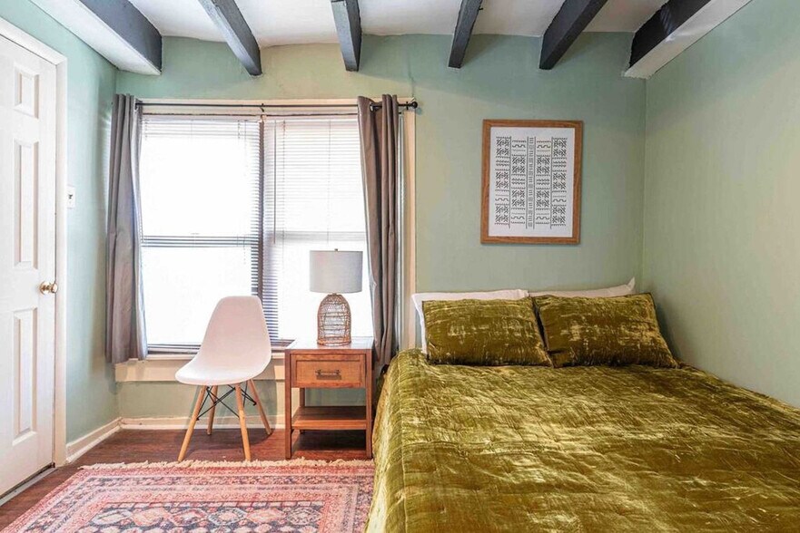 Building Photo - 1136 Rodman St